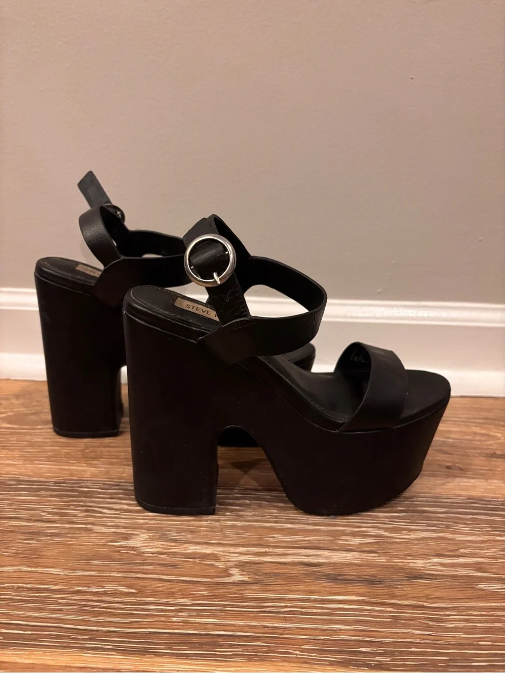 Steve Madden Black Platform Block Heel Sandals with Round Buckle